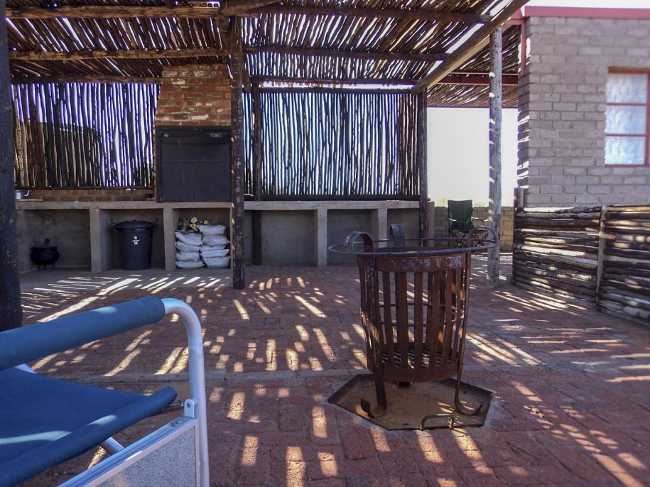 Braai /kitchen at camp area